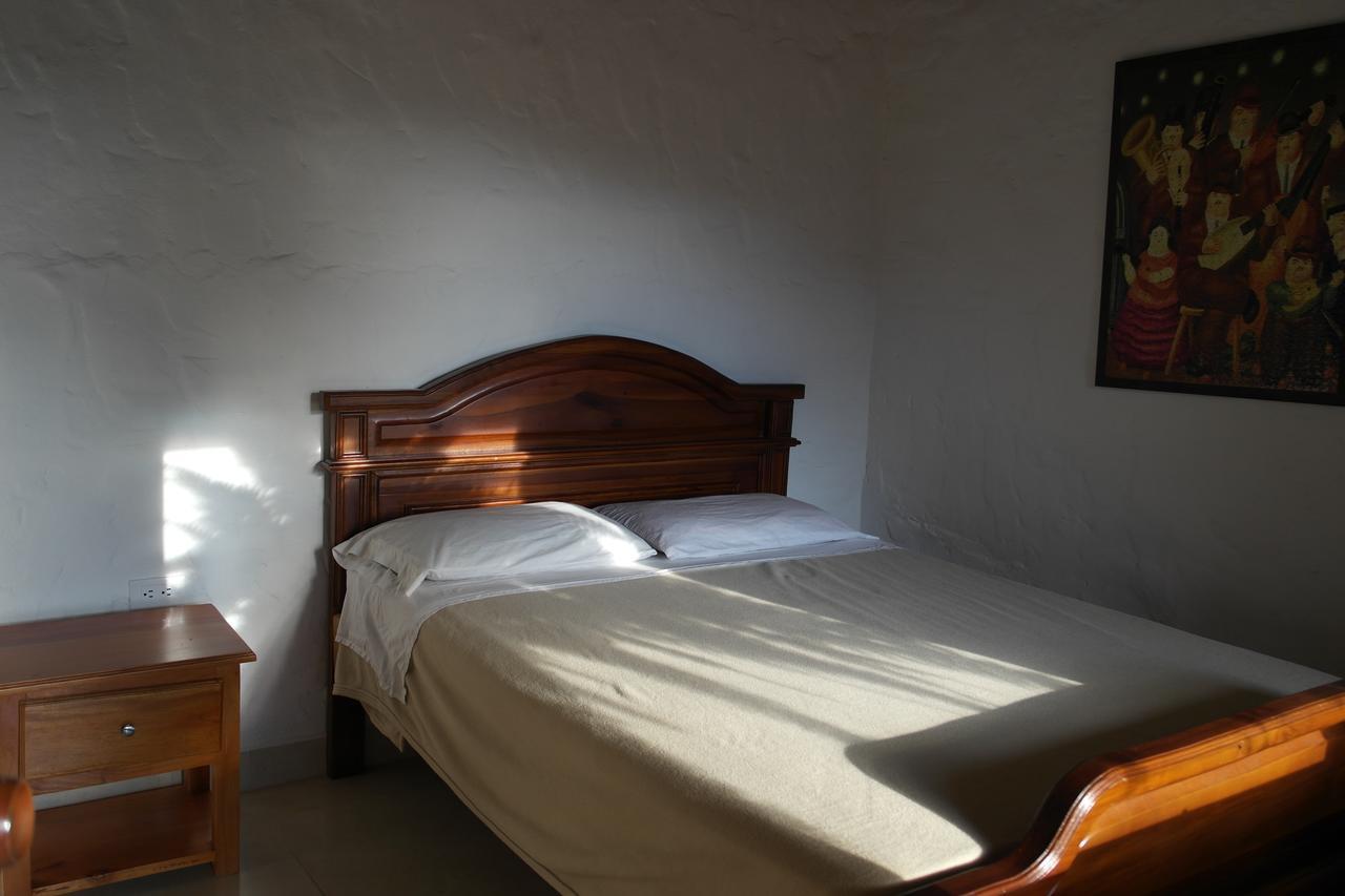 Sergeant Pepper'S Hostel Jardín Eksteriør bilde