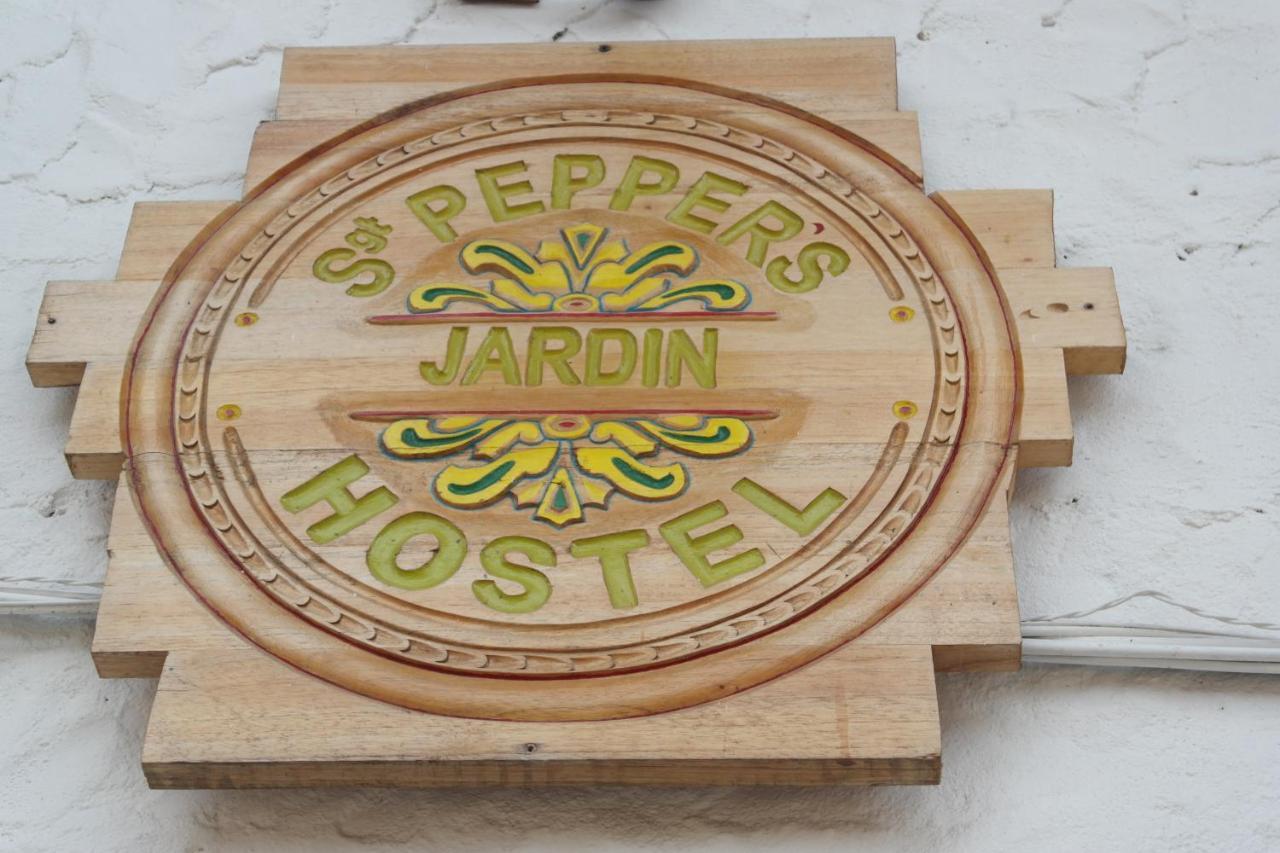 Sergeant Pepper'S Hostel Jardín Eksteriør bilde